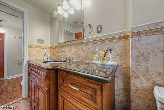 136 Headley Ter, Union Twp., NJ 07083