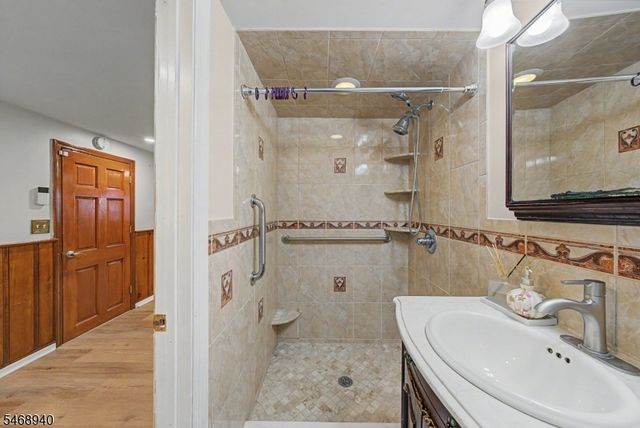 136 Headley Ter, Union Twp., NJ 07083