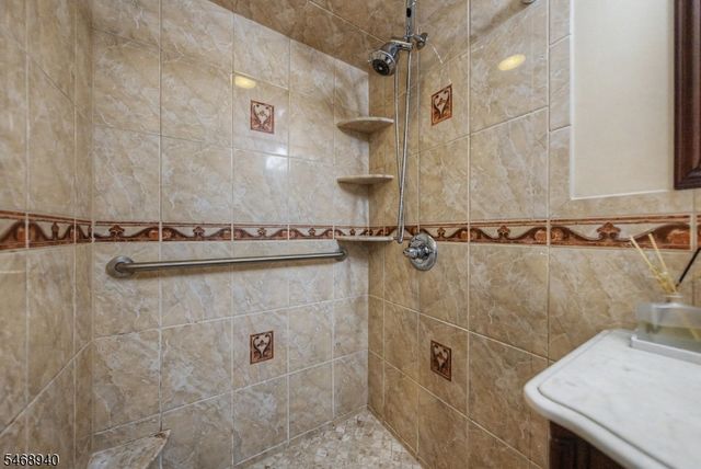 136 Headley Ter, Union Twp., NJ 07083