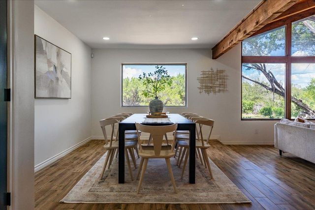 121 Merrywood LN, San Marcos, TX 78666