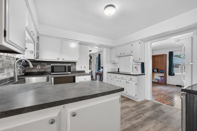 15631 E IL RTE 72, Davis Junction, IL 61020