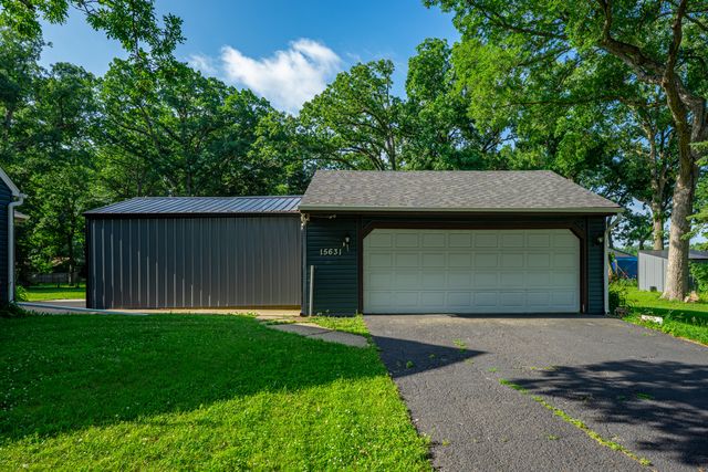 15631 E IL RTE 72, Davis Junction, IL 61020