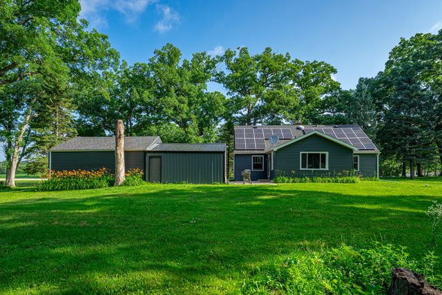 15631 E IL RTE 72, Davis Junction, IL 61020