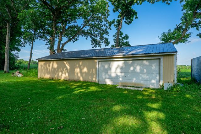 15631 E IL RTE 72, Davis Junction, IL 61020