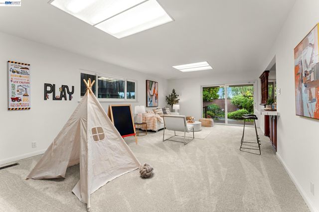 4473 Hillsborough Dr, Castro Valley, CA 94546