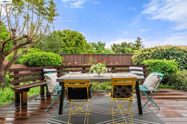 4473 Hillsborough Dr, Castro Valley, CA 94546