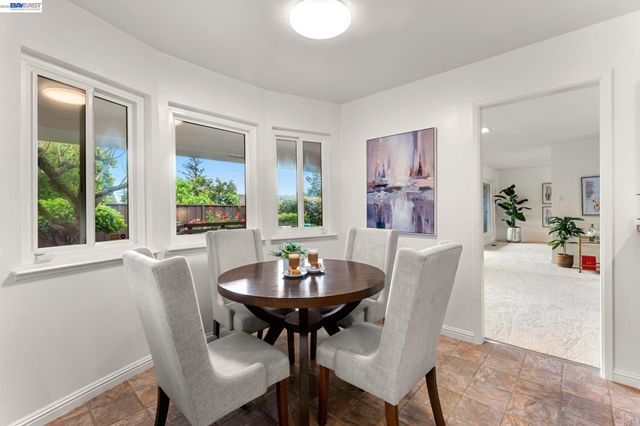 4473 Hillsborough Dr, Castro Valley, CA 94546