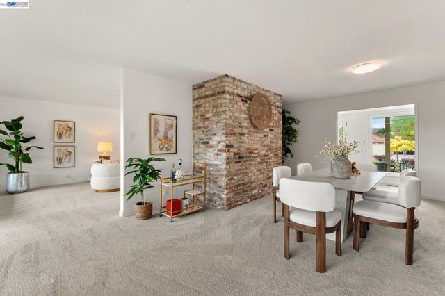 4473 Hillsborough Dr, Castro Valley, CA 94546