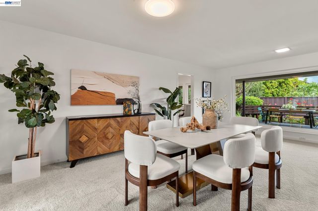 4473 Hillsborough Dr, Castro Valley, CA 94546