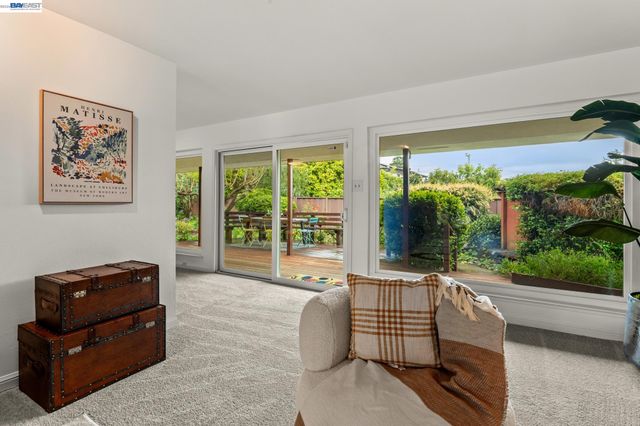 4473 Hillsborough Dr, Castro Valley, CA 94546