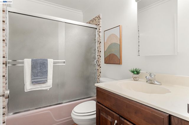 4473 Hillsborough Dr, Castro Valley, CA 94546