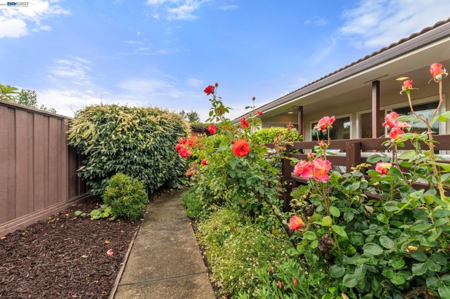 4473 Hillsborough Dr, Castro Valley, CA 94546