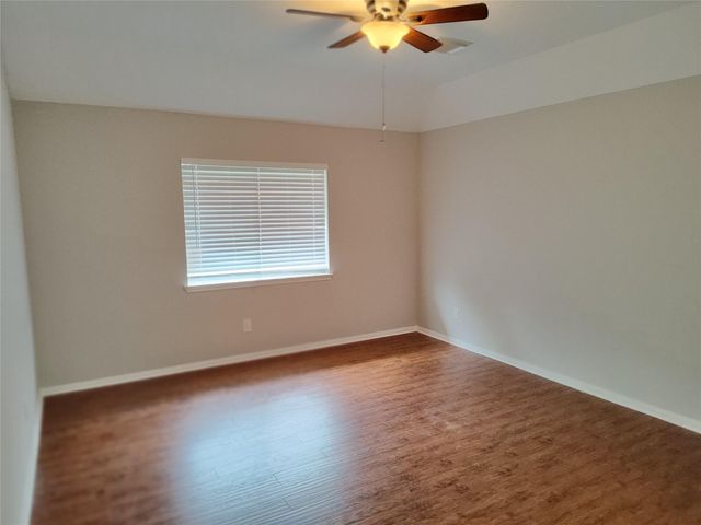 3406 Glenhill Drive, Pearland, TX 77584