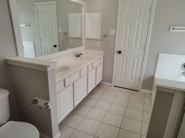3406 Glenhill Drive, Pearland, TX 77584