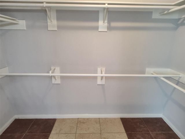 3406 Glenhill Drive, Pearland, TX 77584