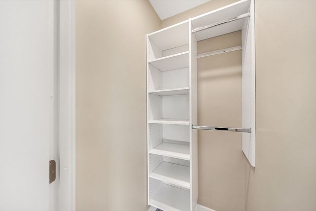 29 Concord Avenue 709, Cambridge, MA 02138