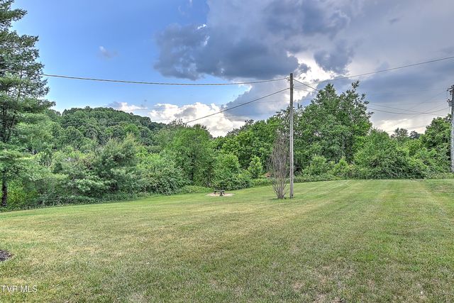 1145 Old Baxter Road, Fall Branch, TN 37656