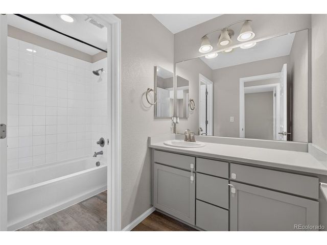 4728 Helena St, Denver, CO 80239