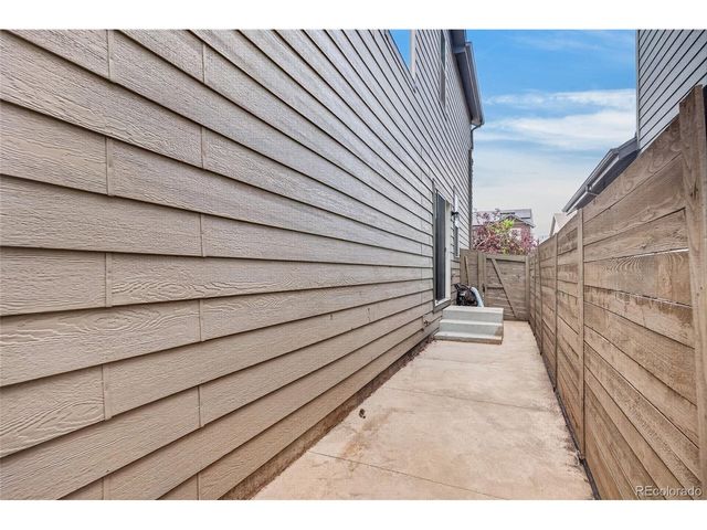 4728 Helena St, Denver, CO 80239