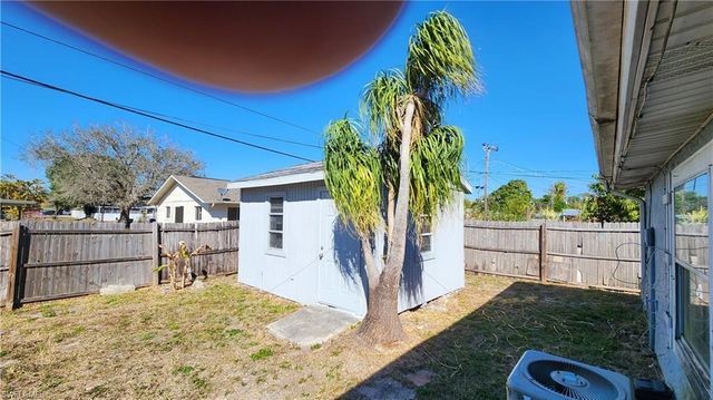 2181 Brandon ST, Fort Myers, FL 33907