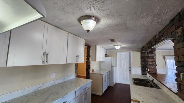 2181 Brandon ST, Fort Myers, FL 33907