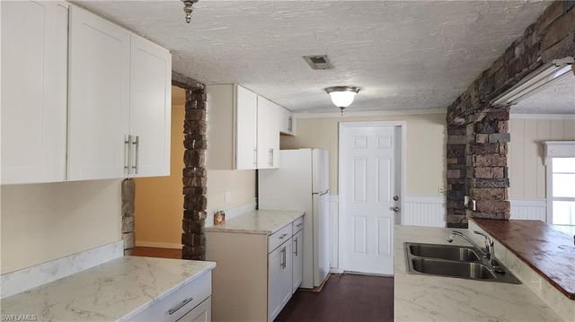 2181 Brandon ST, Fort Myers, FL 33907