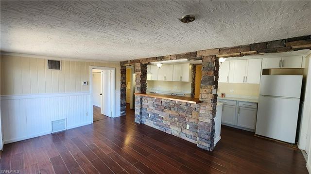 2181 Brandon ST, Fort Myers, FL 33907