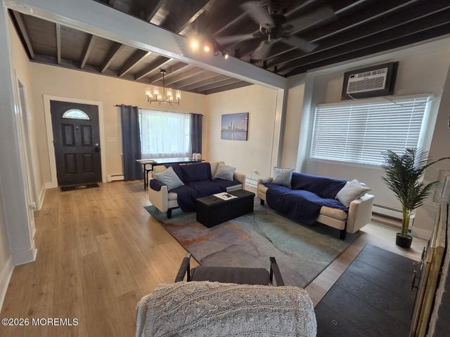 37 Beacon Boulevard, Keansburg, NJ 07734