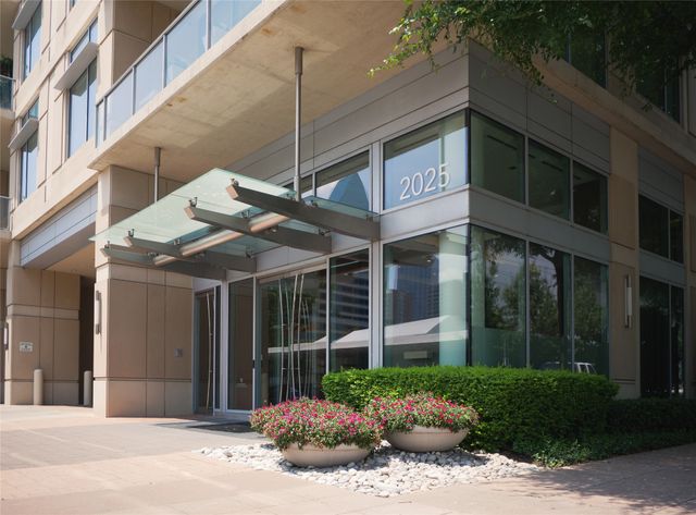 2025 Woodall Rodgers Freeway 52, Dallas, TX 75201