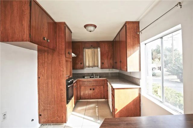 1207 S 10th Avenue, Arcadia, CA 91006