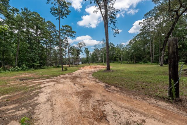 3130 Pine Road, Cleveland, TX 77328