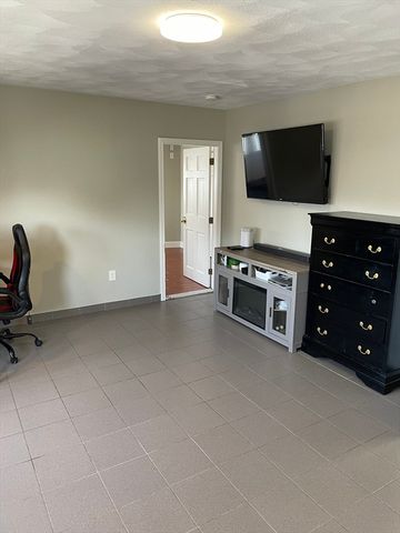 149 Bennington 2, Boston, MA 02128