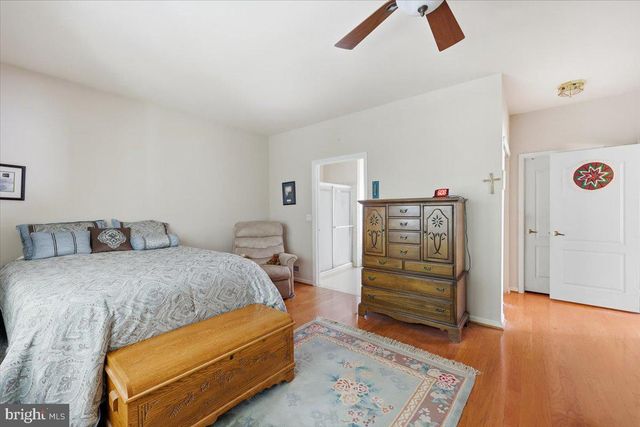 24 LOWELL DR, Marlton, NJ 08053