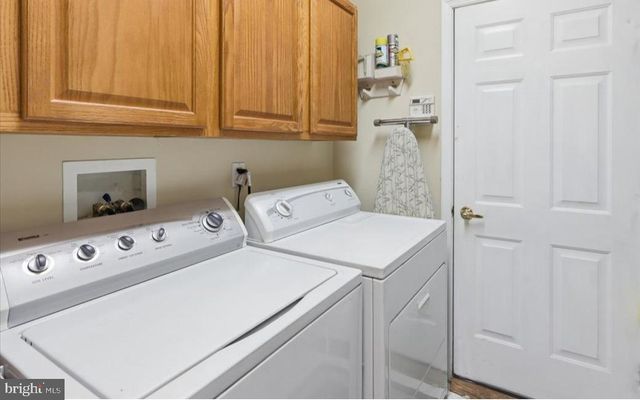 24 LOWELL DR, Marlton, NJ 08053