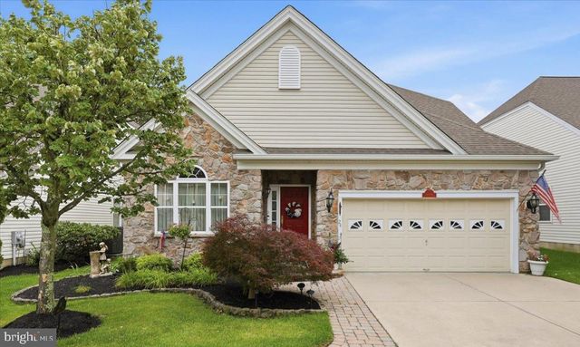 24 LOWELL DR, Marlton, NJ 08053