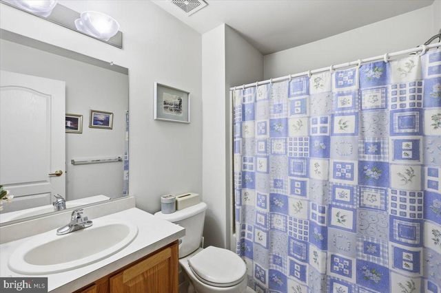 24 LOWELL DR, Marlton, NJ 08053