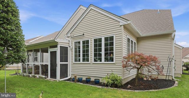 24 LOWELL DR, Marlton, NJ 08053