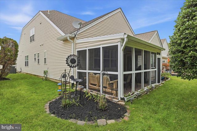 24 LOWELL DR, Marlton, NJ 08053