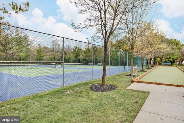 24 LOWELL DR, Marlton, NJ 08053