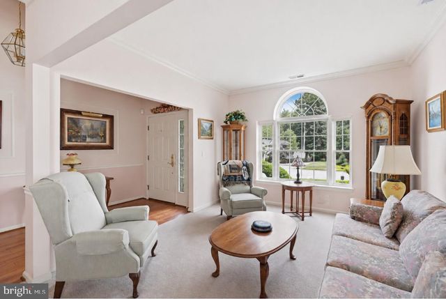 24 LOWELL DR, Marlton, NJ 08053