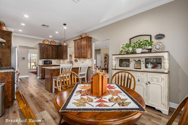 841 George Simpson Road, Huntington, TX 75949