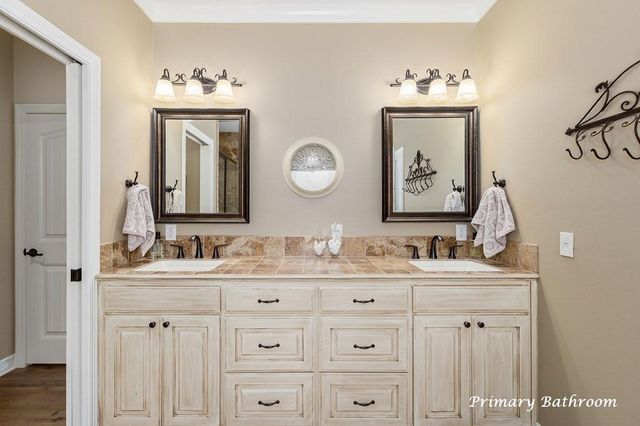 841 George Simpson Road, Huntington, TX 75949