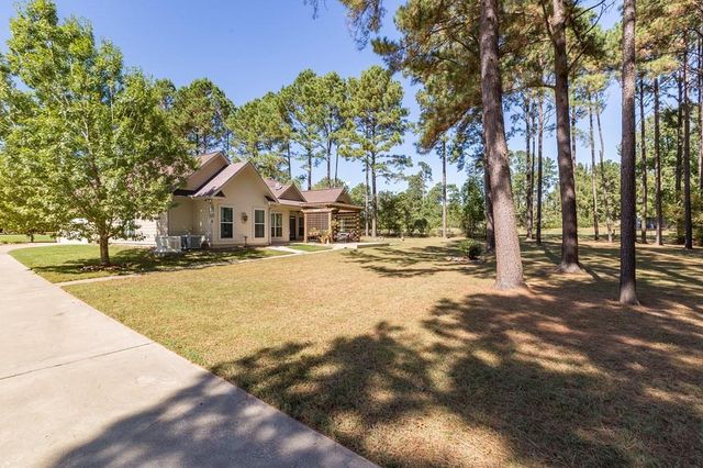 841 George Simpson Road, Huntington, TX 75949