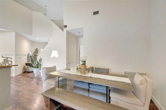 16339 Malibu Dr 22, Weston, FL 33326