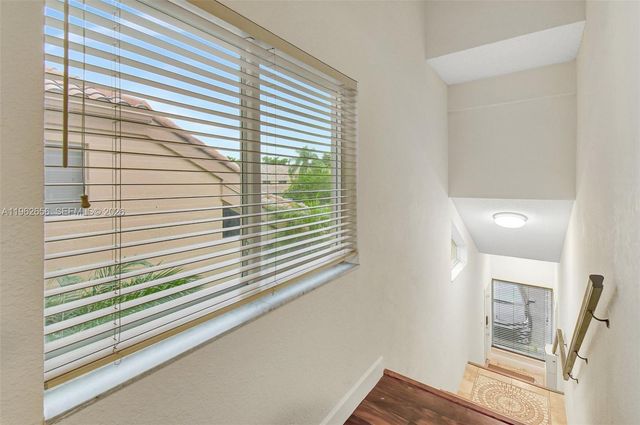 16339 Malibu Dr 22, Weston, FL 33326