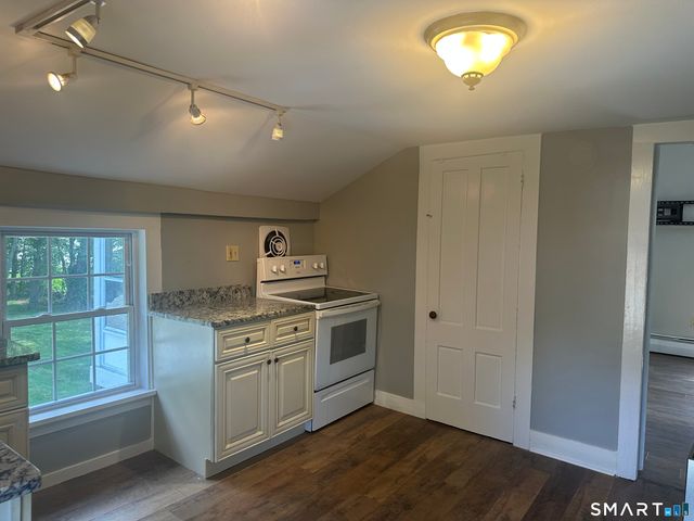 14 Pleasant Street 2, Cromwell, CT 06416