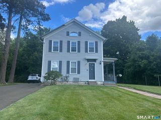 14 Pleasant Street 2, Cromwell, CT 06416