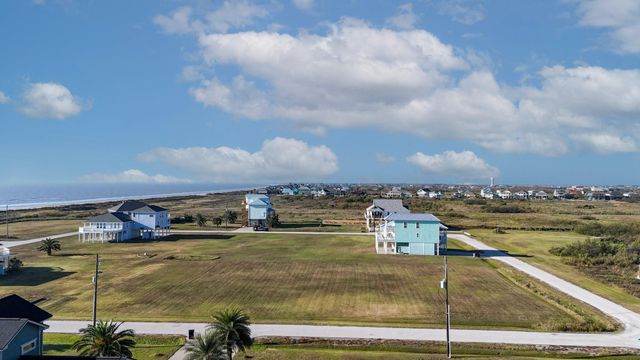 000 Camino Drive, Crystal Beach, TX 77650