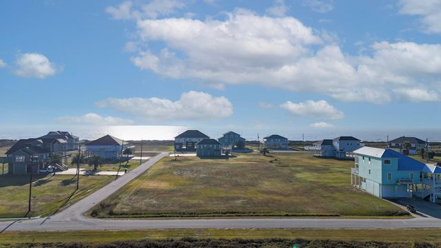 000 Camino Drive, Crystal Beach, TX 77650