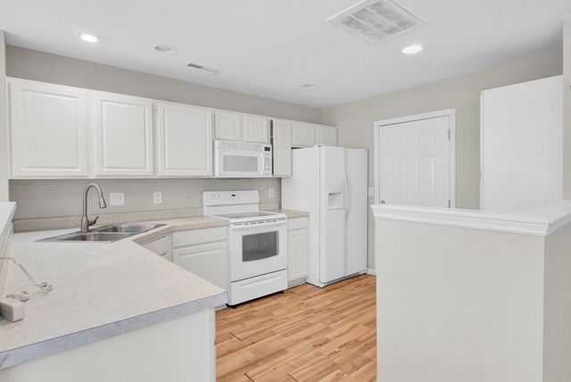 208 Darcy Avenue, Goose Creek, SC 29445